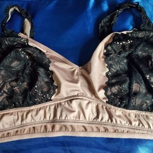 Torrid size 4 bra